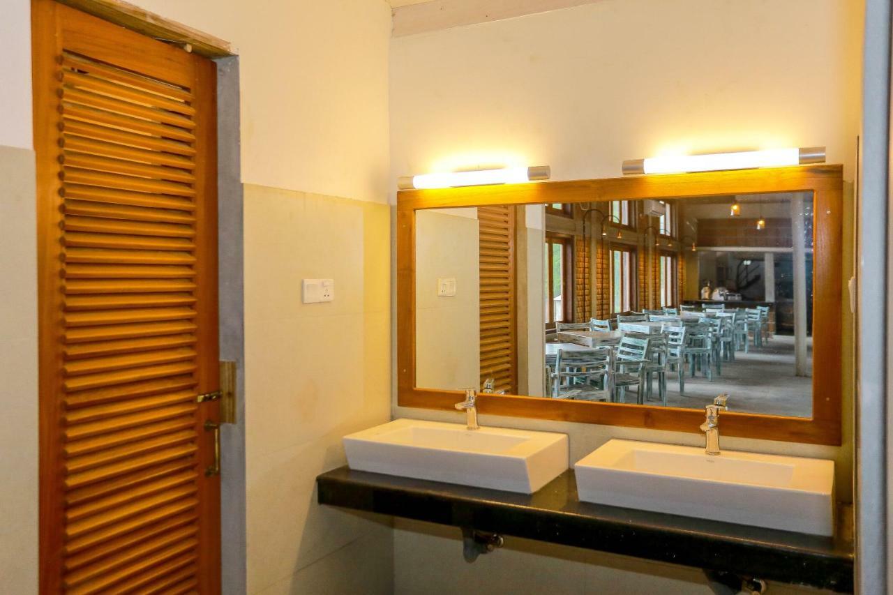 Olinia Airport Hotel Katunayaka Eksteriør billede