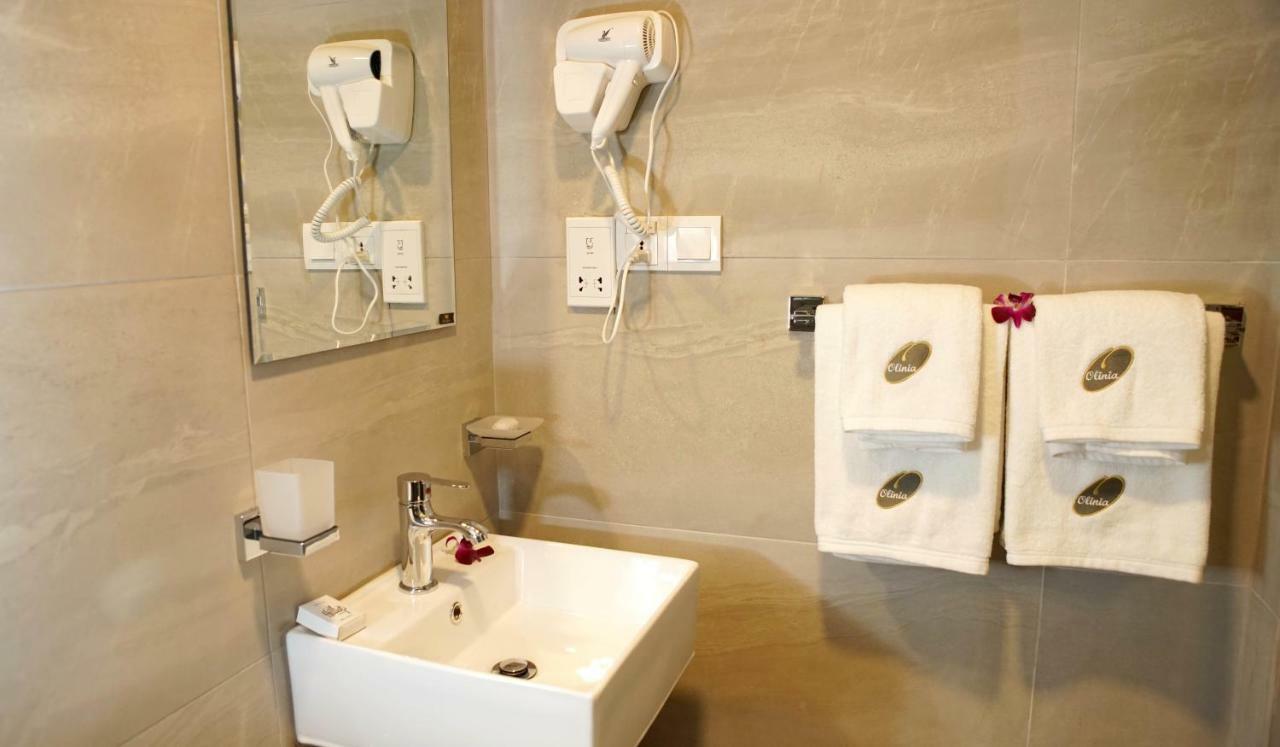 Olinia Airport Hotel Katunayaka Eksteriør billede
